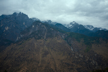 China, Yunnan Province, Jade Dragon Snow Mountain beside Tiger Leaping Gorge  © yue