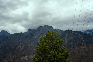 China, Yunnan Province, Jade Dragon Snow Mountain beside Tiger Leaping Gorge  © yue