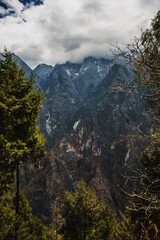 China, Yunnan Province, Jade Dragon Snow Mountain beside Tiger Leaping Gorge  © yue