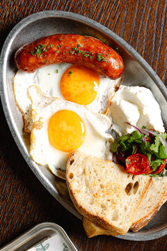 Plate for breakfast
