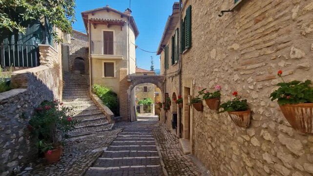 Walking Tour Casperia Medieval Borgo Italy Cinematic Handheld POV Panning Details of Old Streets Wooden Shutters Hanging Laundry and Flowers Authentic Italian Village Atmosphere Hidden Gems 4K Travel 