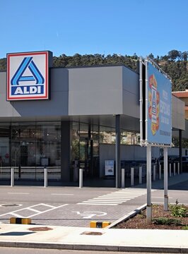ALDI supermarket entrance building with outdoor sign