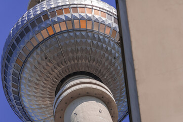 Berliner Fernsehturm - Alexanderplatz © Stockfotos-MG