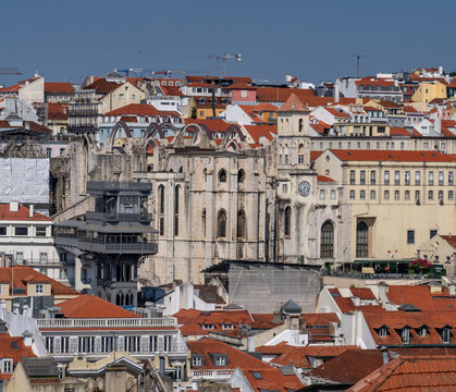 walking around the Portugese city of Lisbon