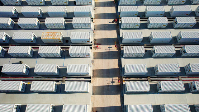 High voltage battery storage