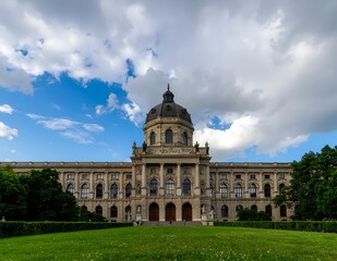 Obraz premium Historic European baroque palace under blue sky.
