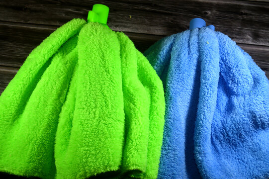 microfiber towel mop, super absorbent for superior spill and dirt pick-up, providing a thorough cleaning on all floor surfaces including hardwood, tile, ceramic and linoleum