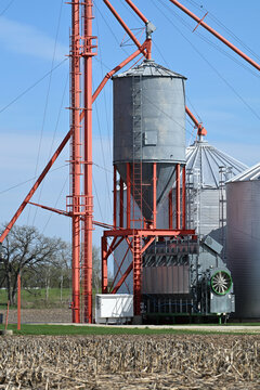 Grain Storage on the Farm