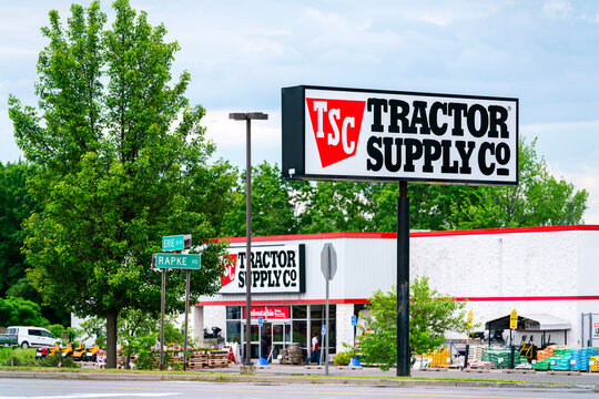 Rome, NY - Jun 17, 2026: Exterior of Tractor Supply Co. located at 1790 Black River Boulevard, Rome, NY 13440,  a national rural‑lifestyle retailer offering farm supplies and lawn equipment