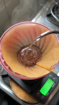 Pour over coffee with smooth motion in v60 methode