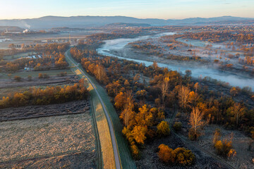 Dolina Dunajca, jesień widok z powietrza. © Maciej G. Szling