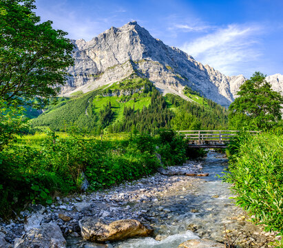 famous valley in austria - alpe eng