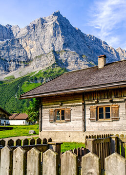 famous valley in austria - alpe eng