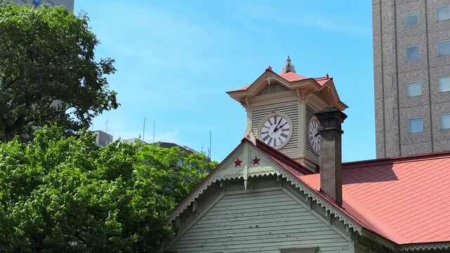 さっぽろ時計台。北海道旅行の定番