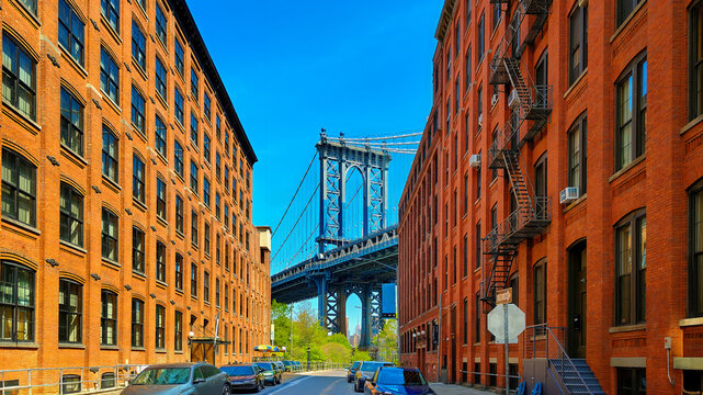 Manhattan Bridge and Empire State Building view from Washington Street in Brooklyn