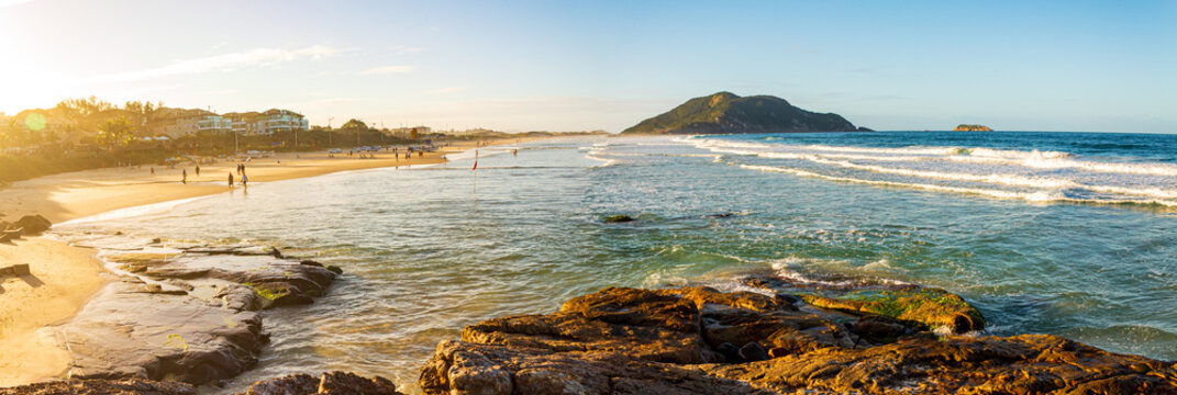 panorama da praia do Santinho, Ingleses, Florian&oacute;polis, Santa Catarina, Brasil 