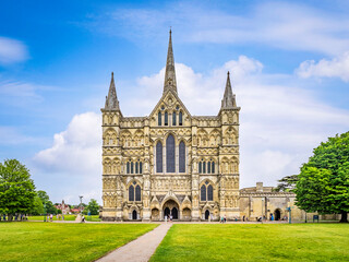 Obraz premium Salisbury Cathedral, Great West Front, started in the 13th Century. The cathedral is considered to be one of the most beautiful in the world, and holds a copy of the Magna Carta. 