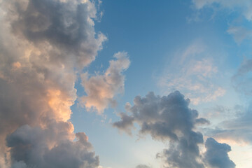 Fototapeta premium Beautiful bright sunset with colorful dramatic clouds. Sky clouds background.