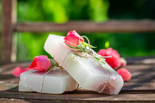 Moisture and natural rose soap made of fresh flowers