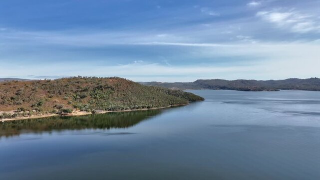Spectacular aerial footage of Split Rock Dam NSW Australia