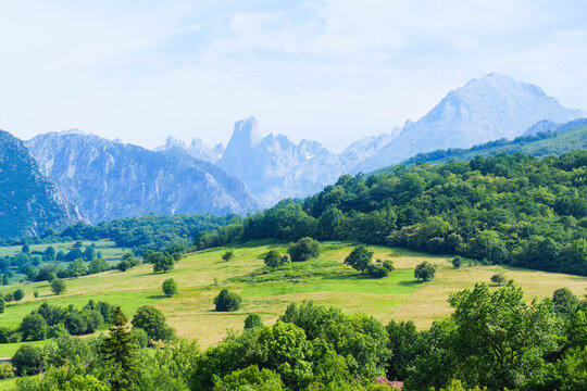 Mount Urriellu from Pozo de la Oracion Viewpoint