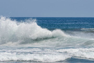 Fototapeta premium Powerful Ocean Waves Crashing Along Coastal Shoreline. Cuyutlan, Colima. Mexico.