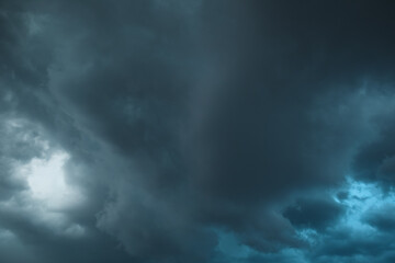 Fototapeta premium Dark dramatic storm clouds before heavy rain texture background