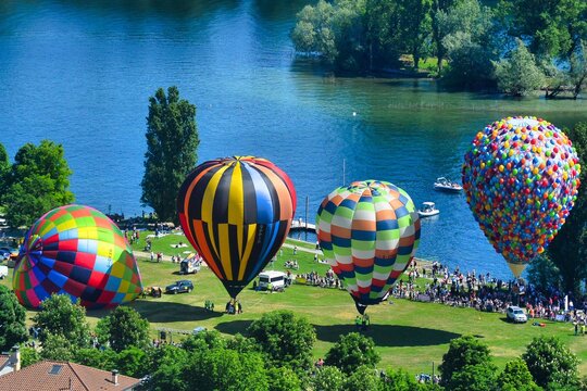 hot air balloon
