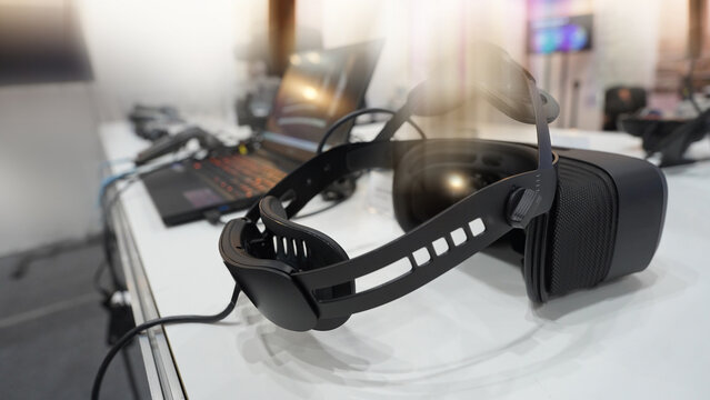 Blurred Bokeh Lights Around Oculus Rift VR Headset for PC Gaming
