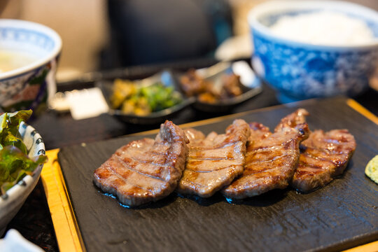 Japanese grilled beef tongue serving style