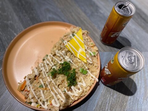 Cheese kottu with drinks