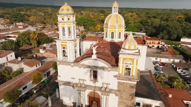 Aerial view of the Parroquia de San Miguel Arc&aacute;ngel in Comala, Colima, Mexico