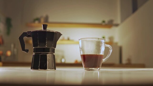 Italian moka pot coffee disappearing from cup