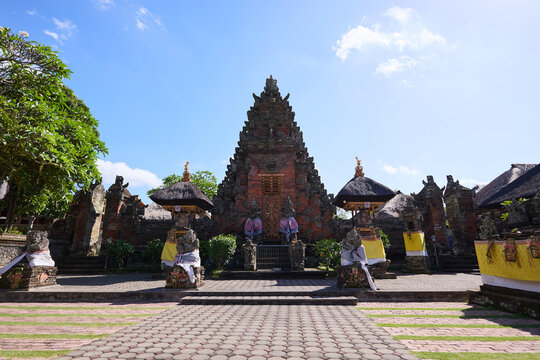 photo of the Batuan Temple in Bali