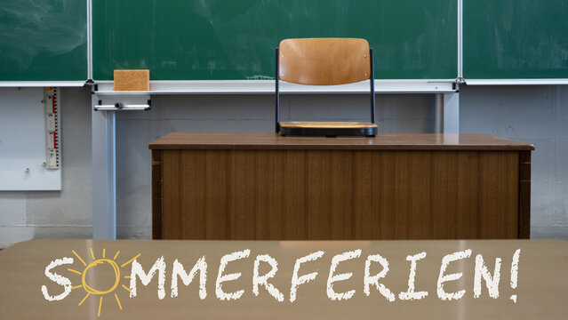 ferien in deutscher schule - gr&uuml;ne schultafel kreidetafel schule tafel mit dem wort text: sommerferien