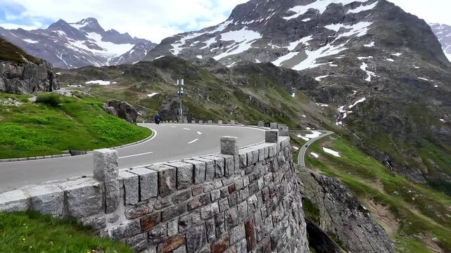 Sustenpass mit Gebirgspanorama