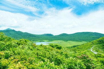 福島県耶麻郡北塩原村　雄国沼湿原に広がる雄国沼 © TNK