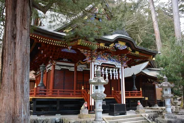 Fotobehang Bruin 埼玉県 秩父市の三峰神社  © Via Nova