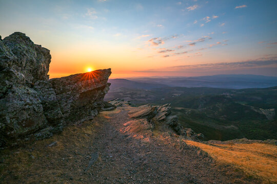 Spectacular sunrise over the Las Batuecas-Sierra de Francia Natural Park, viewed from Pe&ntilde;a de Francia, Salamanca, Spain.