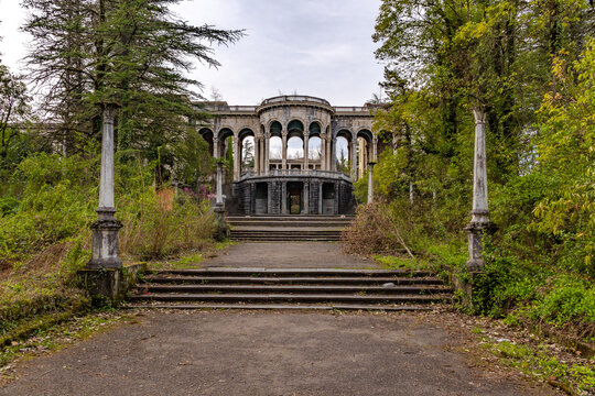 Abandoned Building  URBEX