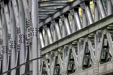 Obraz premium Eisenbahnbrücke in Bodenwerder