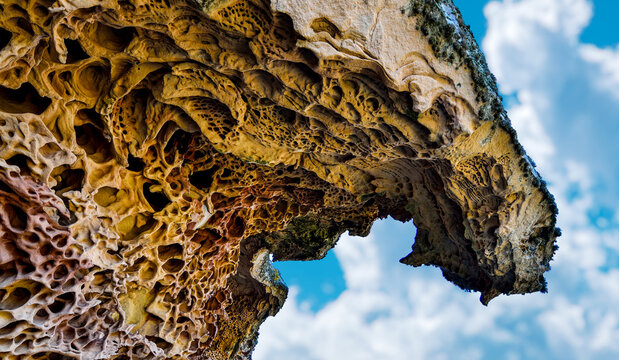 Piedras de Egipto en Menorca, formaci&oacute;n de arenisca que la naturaleza a moldeado a su antojo dejando esta formaci&oacute;n tan singular 