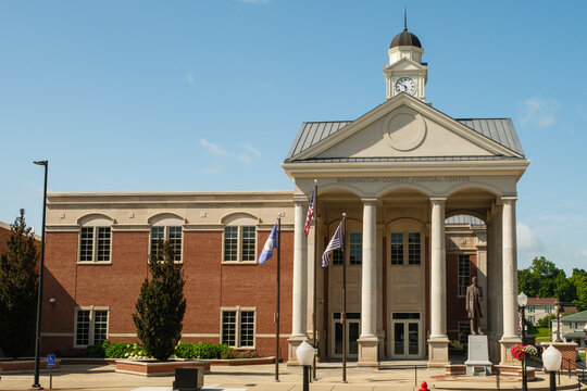 Judicial Center of Washington County in downtown Springfield, Kentucky, USA