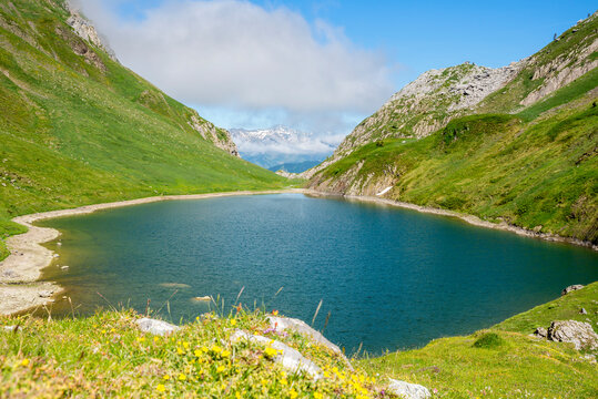 Lhurs Lake in the Cirque de Lescun, Pyrenees-Atlantiques, Nouvelle-Aquitaine, France