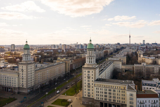 Germany, Berlin, Aerial view of Frankfurter Tor square