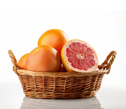 pamplemousse, fruit, aliment, corbeille, osier, jardin, rouge, frais, sain, isol&eacute;, blanc, prune, juteuse, gros plan, v&eacute;g&eacute;tarien, brut, organique, vert, naturel, nature