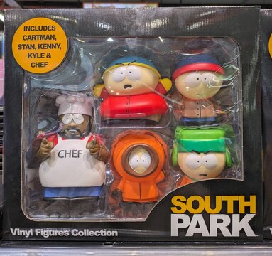 Caja con colecci&oacute;n de figuras de pl&aacute;stico de personajes de South Park (Cartman, Stan, Kenny, Kyle y Chef) en tienda Toy Planet en Madrid, Espa&ntilde;a, 13 de mayo de 2026