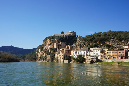 Ansicht von Miravet am Ebro