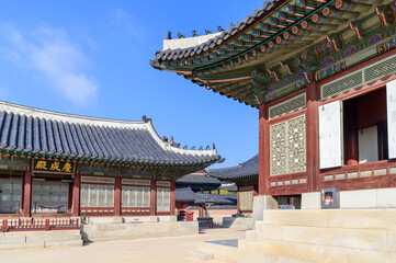 Fototapeta premium ソウルにある景福宮のとても美しい風景A very beautiful view of a royal palace in Seoul