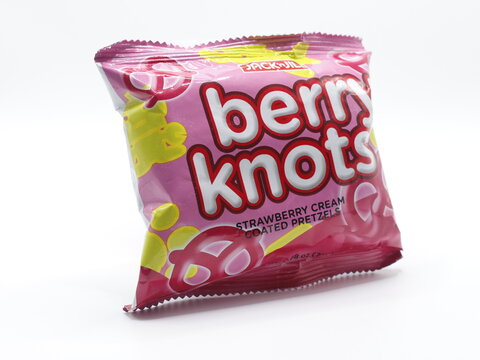 Jack and Jill berry knots strawberry cream coated pretzels in Manila, Philippines